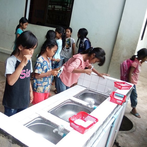 toothbrush project cambodia kids dental hygiene