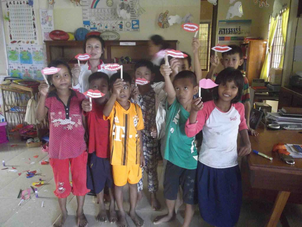 kids cambodia school smile toothbrush project