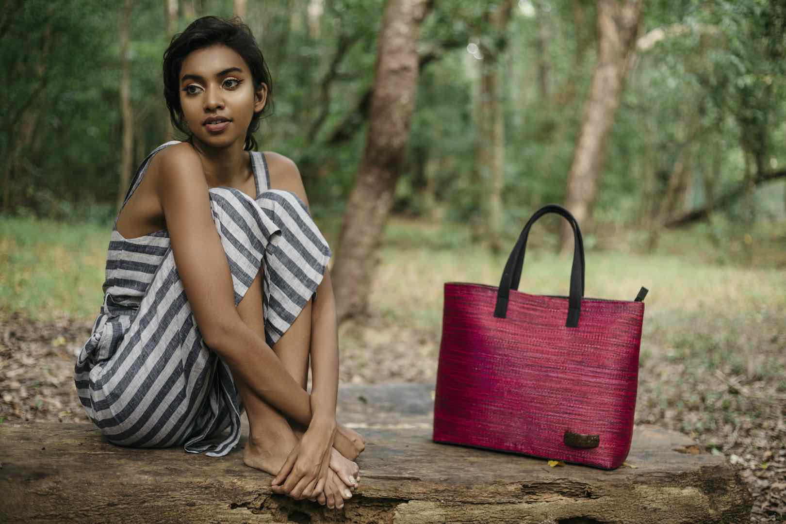 vegan handbags clutches kantala red colour sri lanka Hana plant