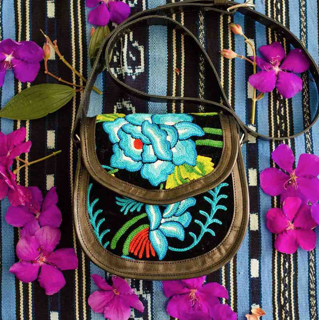 wandering hearts handmade artisans fashion culture handbag