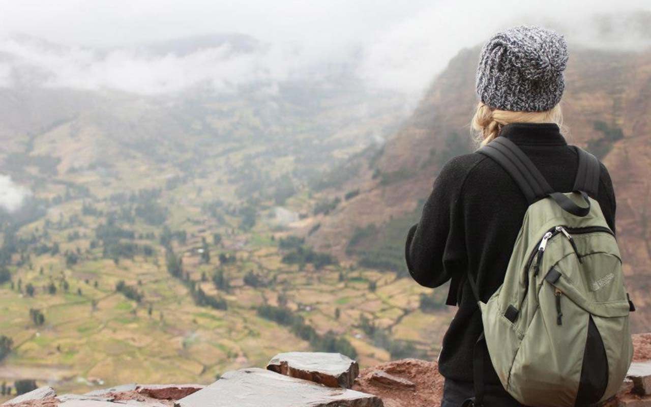 sustainable volunteering travel operation groundswell backpack purpose