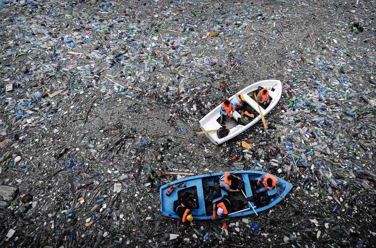 live sustainably plastic waste oceans Bulgaria