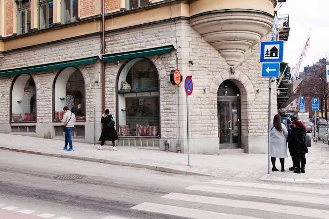 eco friendly hostels sustainable traveler