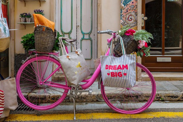 eco friendly hostels sustainable traveler