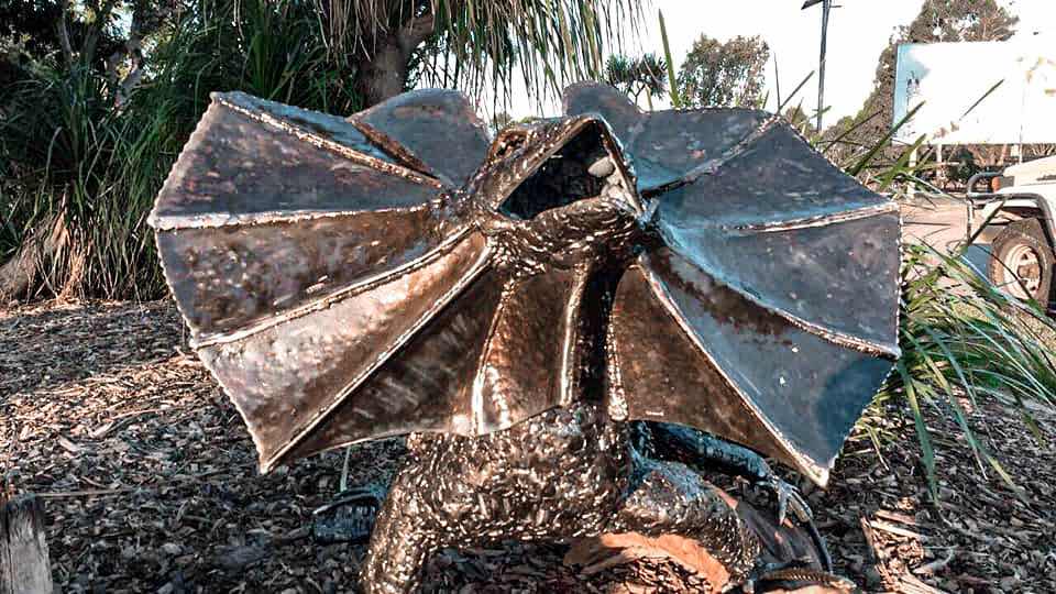 A renewed cultural storm of metal art sculpture using 100% recycled materials