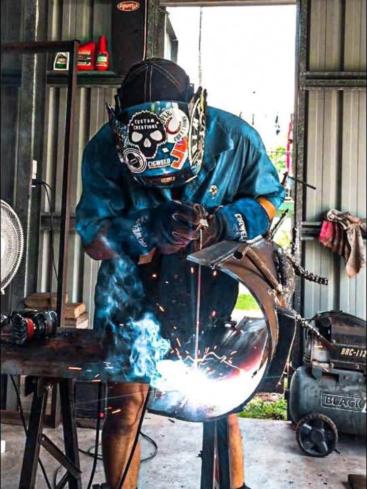 A renewed cultural storm of metal art sculpture using 100% recycled materials
