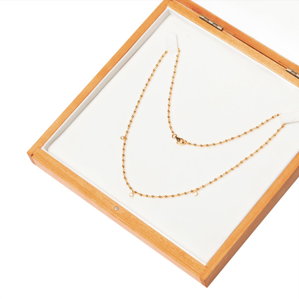 Scéona creating fine ethical gold jewellery with a sustainable supply chain