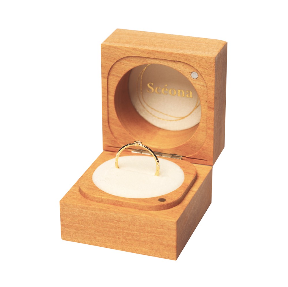 Scéona creating fine ethical gold jewellery with a sustainable supply chain