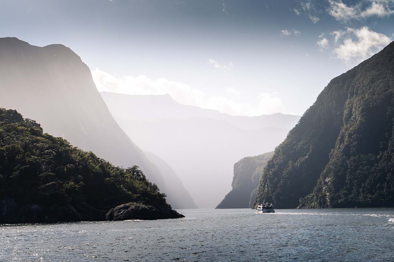 6 Amazing ecotourism experiences in New Zealand & Australia
