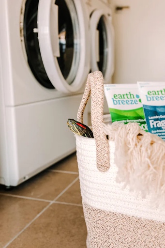 10 Tips to care for your clothes and extend their lifecycle