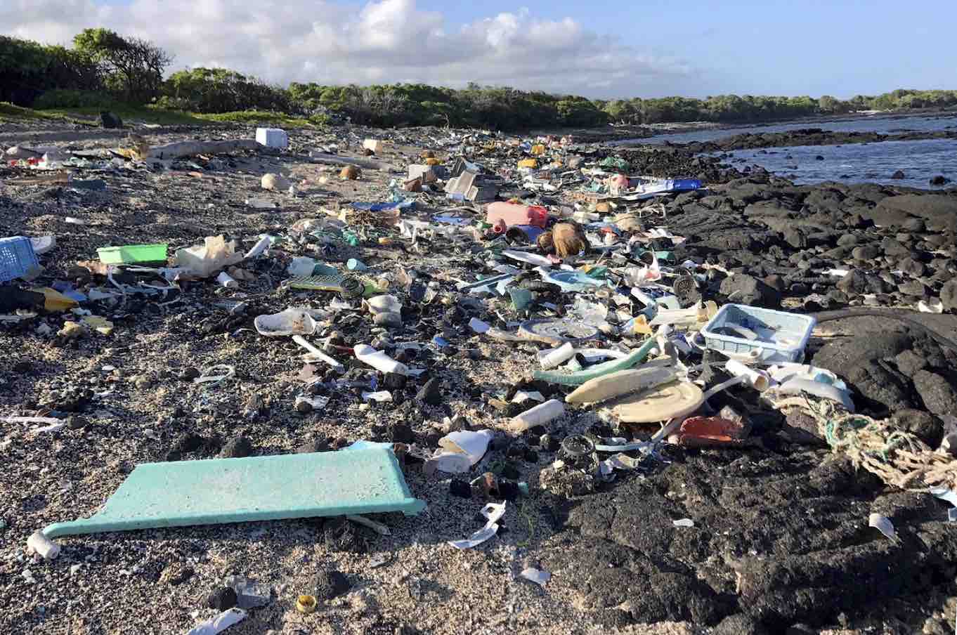 11 Gorgeous yet hugely plastic polluted beaches around the world