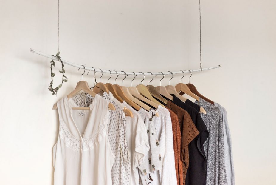 Eco Capsule Wardrobe: downsize your life & build a sustainable closet