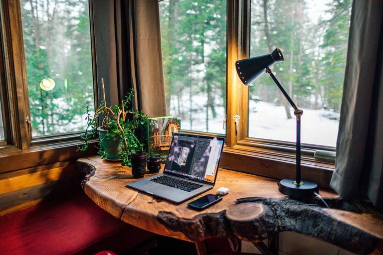 6 Tips to create the sustainable home office you’ve always dreamt of!
