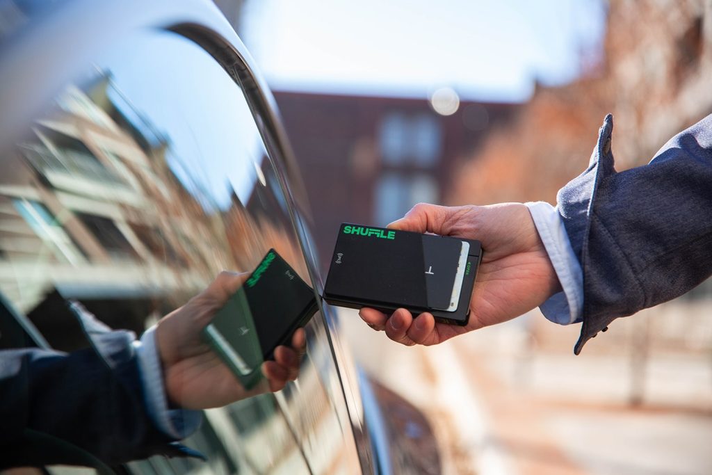 How to Pack Smart: Essentials for Your Minimalist Wallet